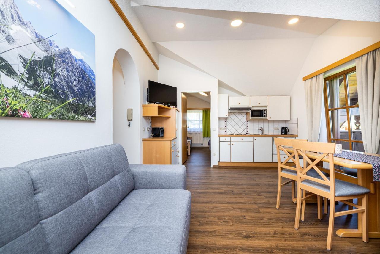 Michis Aparthotel Флахау Екстер'єр фото