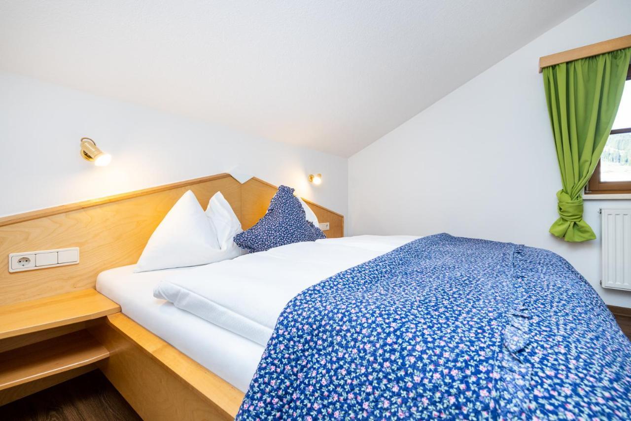 Michis Aparthotel Флахау Екстер'єр фото