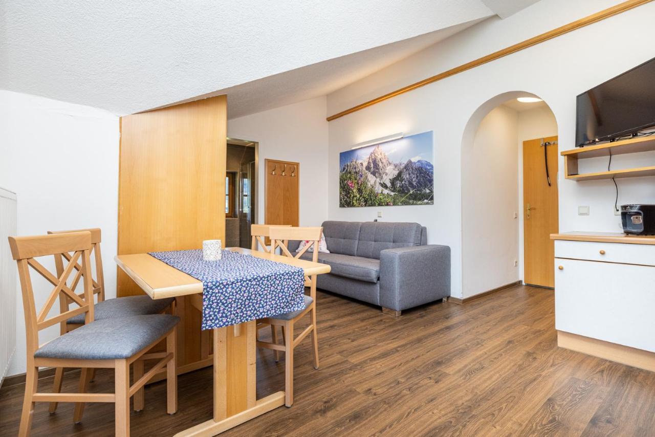 Michis Aparthotel Флахау Екстер'єр фото