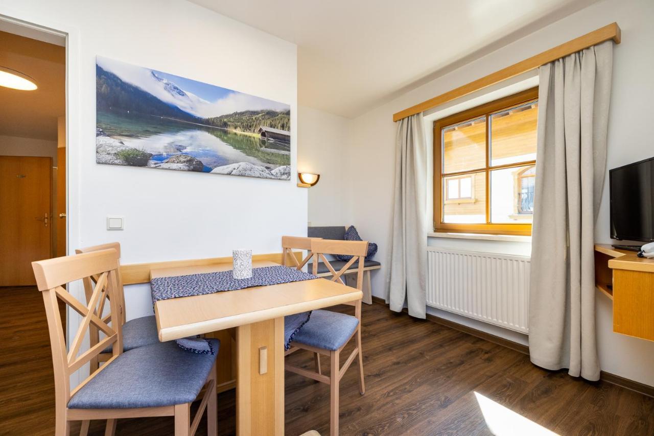 Michis Aparthotel Флахау Екстер'єр фото